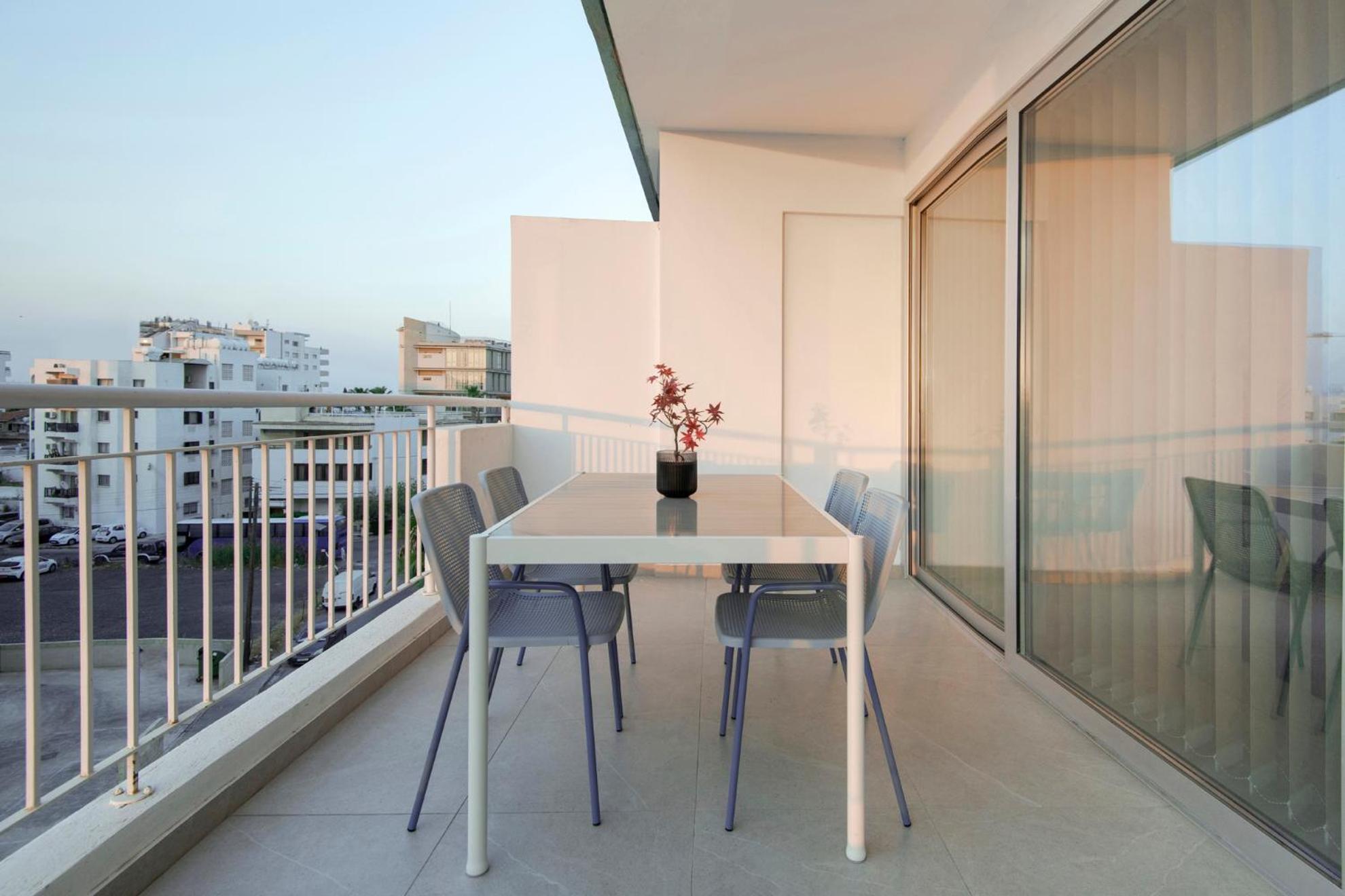 Amazing Two Bedroom Apartment Larnaca Exteriér fotografie